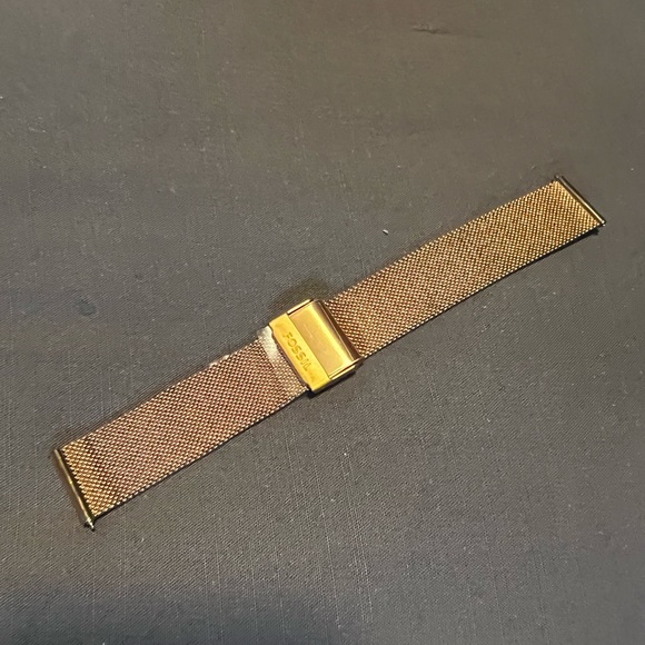 **** SOLD******Fossil watch band never used rose gold - Picture 4 of 4